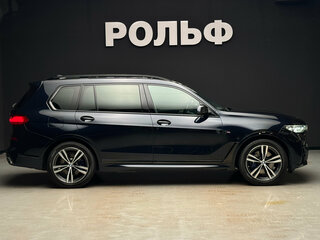 2021 BMW X7 40i I (G07), чёрный, 6290000 рублей, вид 5