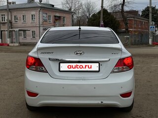 2012 Hyundai Accent IV, белый, 850000 рублей, вид 3