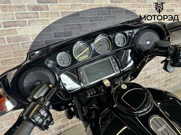 2017 Harley-Davidson Street Glide, чёрный, 1695000 рублей - вид 10