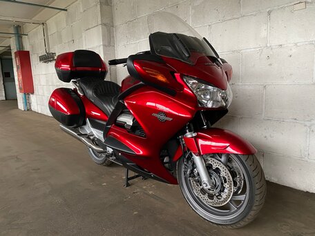 2011 Honda ST 1300, красный, 850000 рублей, вид 2