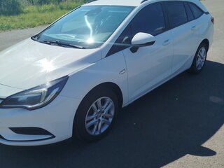 2017 Opel Astra ecoFLEX K, белый, 1350000 рублей, вид 4