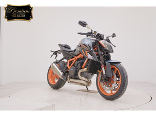 2021 KTM 1290 Super Duke R, чёрный, 1300000 рублей, вид 3