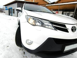 2013 Toyota RAV4 IV (XA40), белый, 1710000 рублей, вид 1