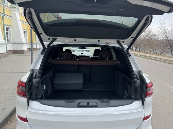 2021 BMW X5 40i IV (G05/G18), белый, 7950000 рублей - вид 12