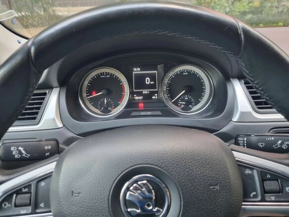 2016 Skoda Rapid I, белый, 1000000 рублей - вид 5