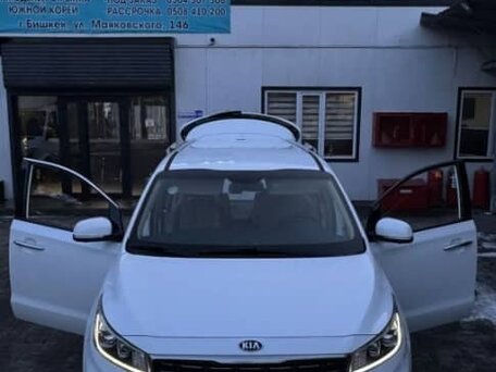 2020 Kia Carnival IV, белый, 2100000 рублей, вид 3