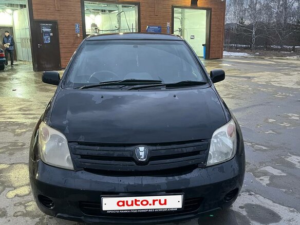 2003 Toyota Ist I, чёрный, 400000 рублей
