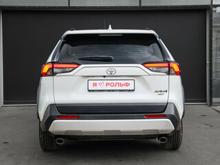 2024 Toyota RAV4 V (XA50), белый, 3700000 рублей, вид 5