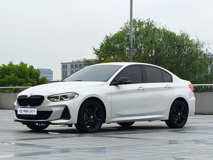 Открыть фотографии: BMW 1 серии III (F52) Рестайлинг