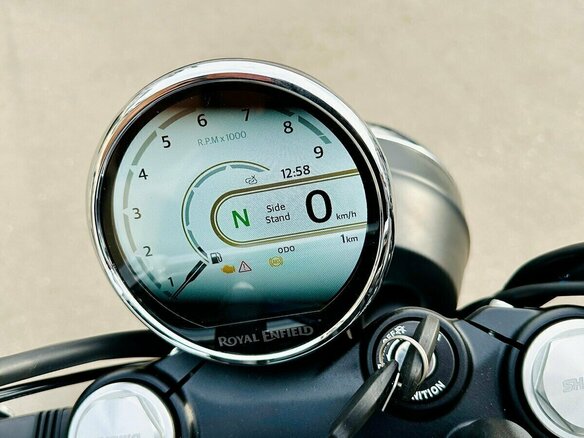 2026 Royal Enfield Bear 650, жёлтый - вид 6