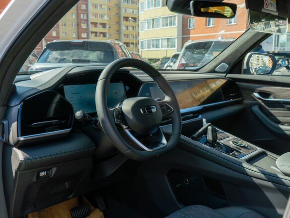 2026 Geely Monjaro I, белый, 4954990 рублей - вид 7