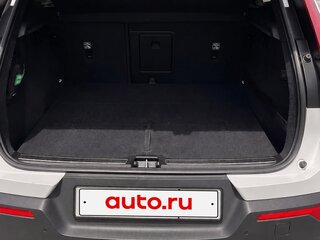 2018 Volvo XC40 I, белый, 2610000 рублей, вид 4