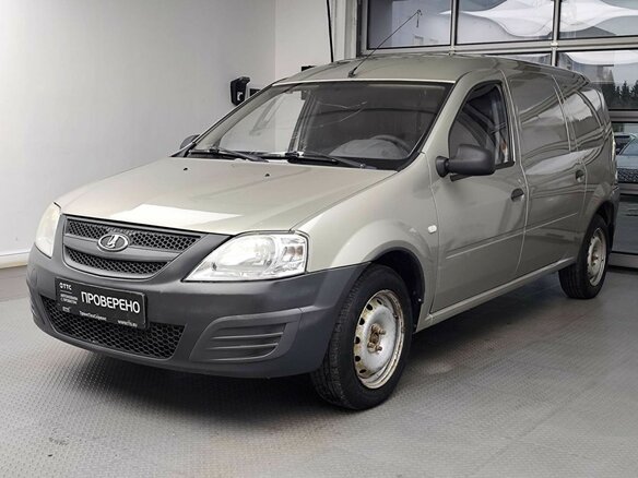 2013 Lada (ВАЗ) Largus I, серебристый, 375000 рублей