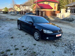 2012 Volkswagen Jetta VI, чёрный, 990000 рублей, вид 2