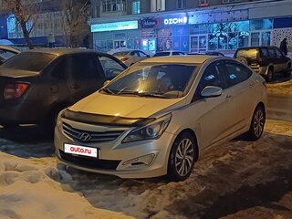 2016 Hyundai Solaris I Рестайлинг, серебристый, 1350000 рублей, вид 1