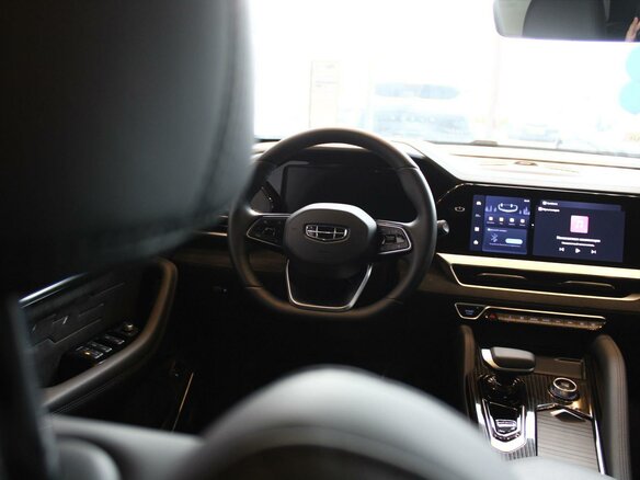 2026 Geely Monjaro I Рестайлинг, белый, 4954990 рублей - вид 26