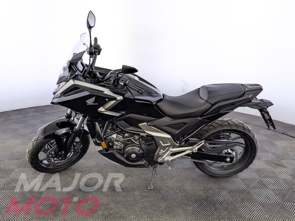 2025 Honda NC 750X, чёрный, 1499900 рублей - вид 4