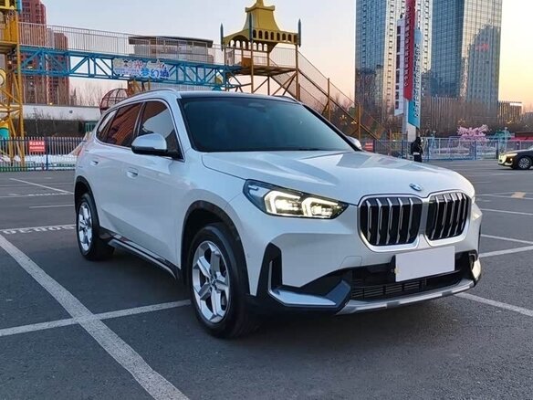 2025 BMW X1 Long 20Li sDrive III (U11/U12), белый, 3570000 рублей - вид 2