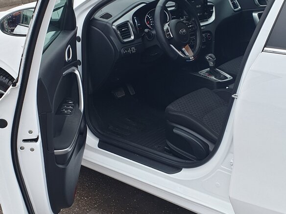 2021 Kia Ceed III, белый, 1700000 рублей - вид 8