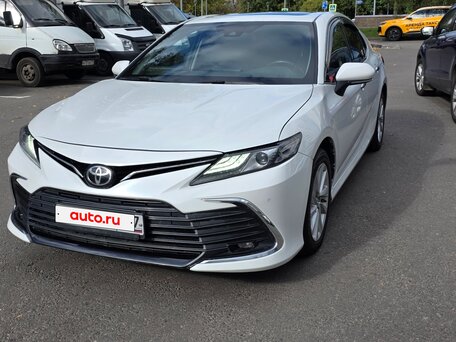 2022 Toyota Camry VIII (XV70) Рестайлинг, белый, 2250000 рублей, вид 1