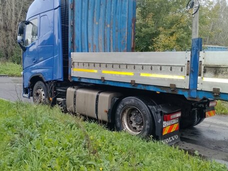 2014 Volvo FH, синий, 5400000 рублей, вид 5