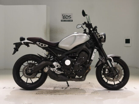 2020 Yamaha XSR900, серебристый, 720000 рублей, вид 4