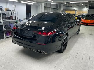 2026 Mercedes-Benz S-Класс 580 Long 4MATIC VII (W223) Рестайлинг, чёрный, 30900000 рублей, вид 4