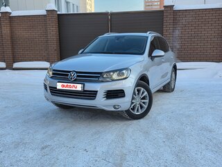 2013 Volkswagen Touareg II, серебристый, 5000000 рублей, вид 3