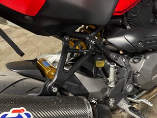 2018 Ducati Monster 1200, красный, 1150000 рублей, вид 3