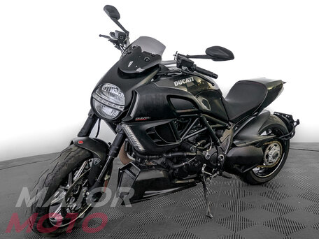 2012 Ducati Diavel Carbon, чёрный, 775000 рублей, вид 4
