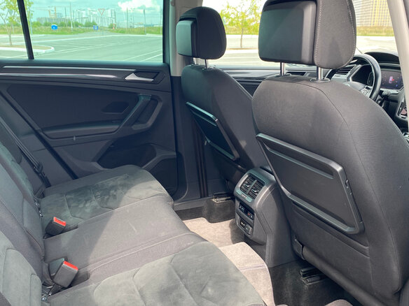 2019 Volkswagen Tiguan II, серебристый, 3100000 рублей - вид 17