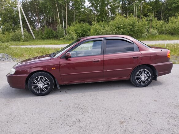 2006 Kia Spectra I Рестайлинг 2, красный, 400000 рублей - вид 7