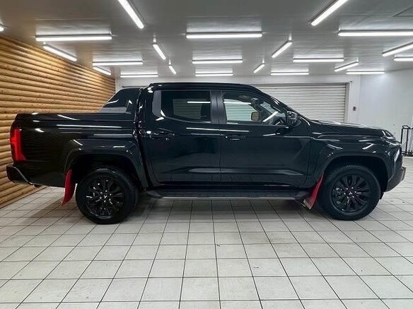 2025 Mitsubishi Triton VI, чёрный, 4690000 рублей - вид 3