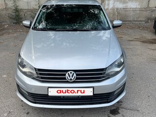 2015 Volkswagen Polo V Рестайлинг, серебристый, 700000 рублей, вид 2