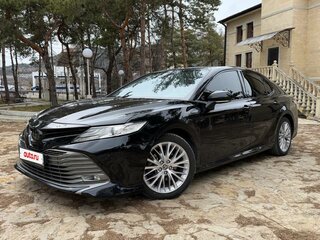 2018 Toyota Camry VIII (XV70), чёрный, 2768000 рублей, вид 2