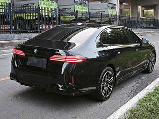 2024 BMW 5 серии Long 525Li VIII (G60/G61/G68), чёрный, 5500000 рублей, вид 4