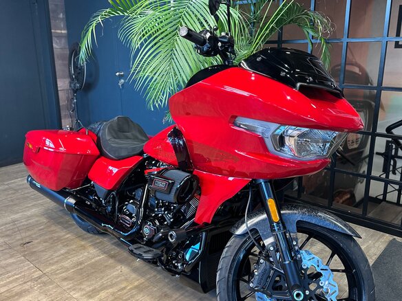 2025 Harley-Davidson CVO Road Glide ST, красный, 6350000 рублей - вид 5