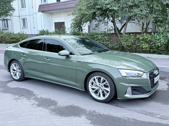 2020 Audi A5 Sportback 45 TFSI II (F5) Рестайлинг, зелёный, 3100000 рублей - вид 1