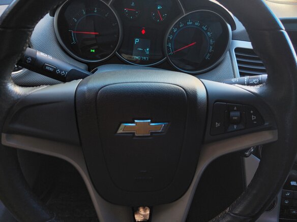 2010 Chevrolet Cruze I, серебристый, 666000 рублей - вид 15