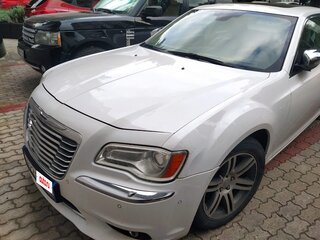 2011 Chrysler 300C II, белый, 2200000 рублей, вид 5