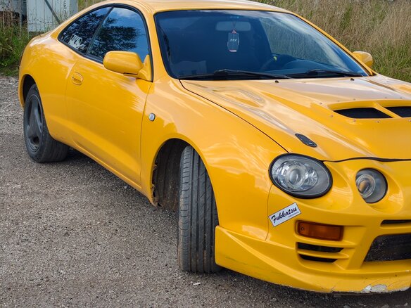 1994 Toyota Celica VI (T200), жёлтый, 500000 рублей