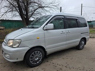 1999 Toyota Town Ace Noah III, серый, 390000 рублей, вид 2