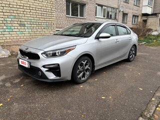2021 Kia Forte III, серый, 1557703 рублей, вид 4