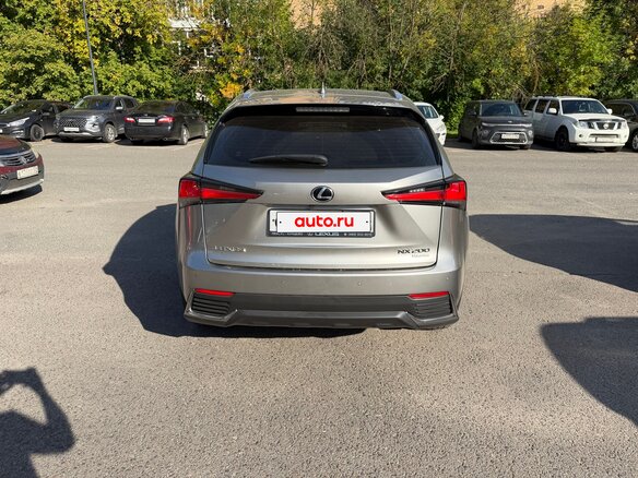 2021 Lexus NX 200 I Рестайлинг, серый, 3750000 рублей - вид 4