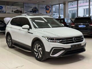 2022 Volkswagen Tiguan II Рестайлинг, белый, 2270000 рублей, вид 3