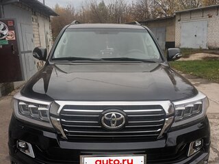 2013 Toyota Land Cruiser 200 Series Рестайлинг 1, чёрный, 4550000 рублей, вид 2