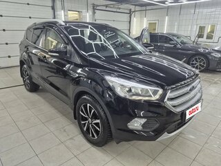 2017 Ford Kuga II Рестайлинг, чёрный, 1887000 рублей, вид 1