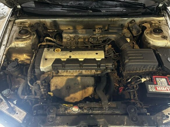 2002 Hyundai Elantra III (XD), серебристый - вид 4