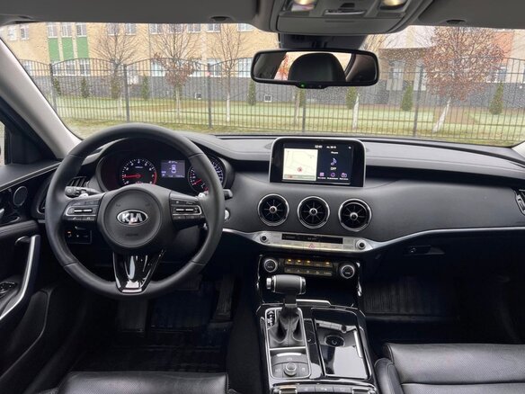 2018 Kia Stinger I, синий, 2750000 рублей - вид 1
