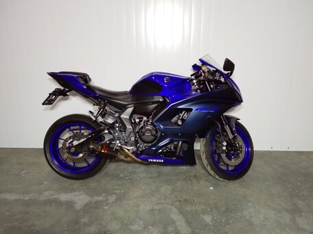 2022 Yamaha YZF-R7, синий, 829000 рублей, вид 4